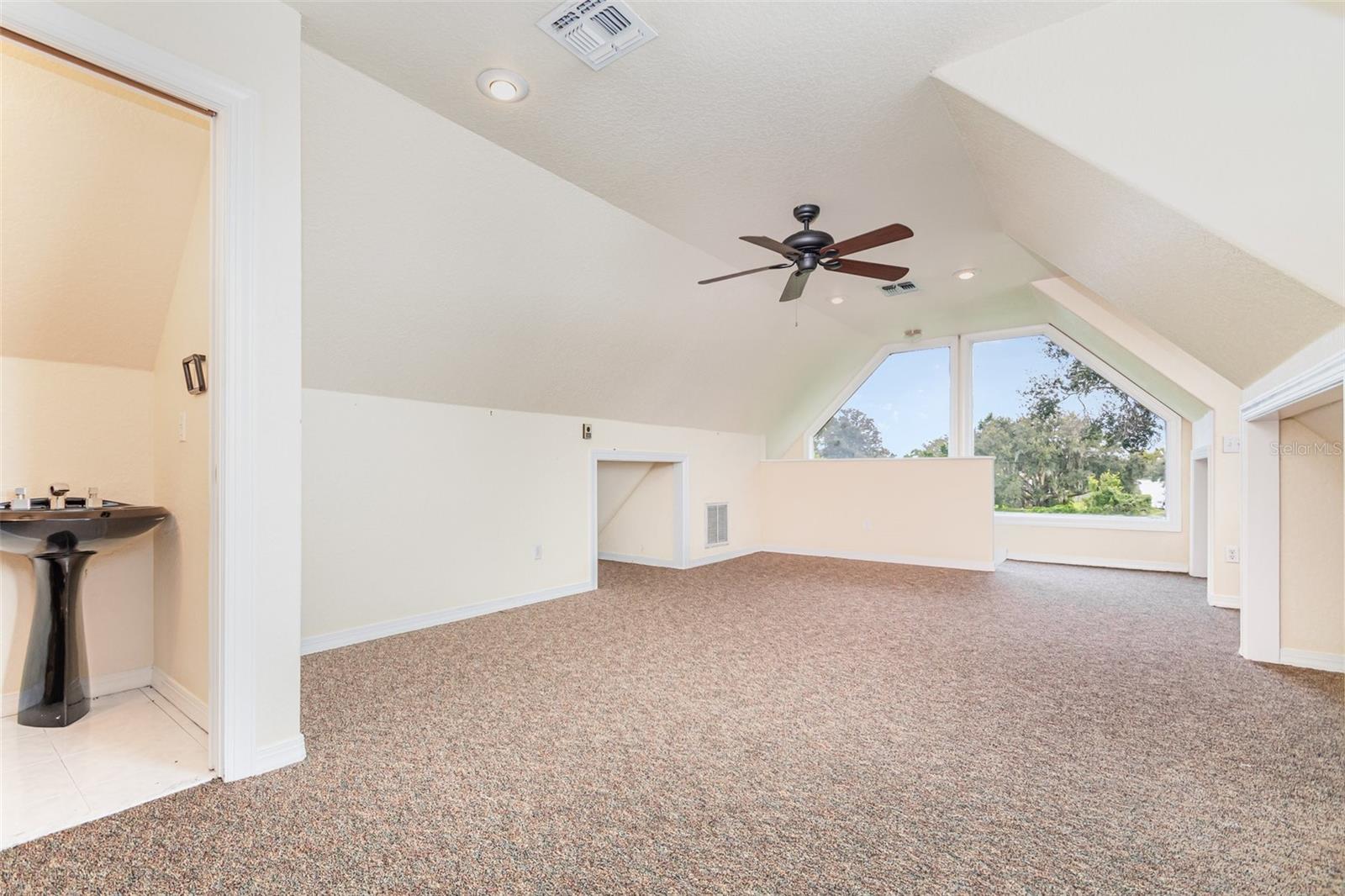 MAGNOLIA ISLAND - Residential