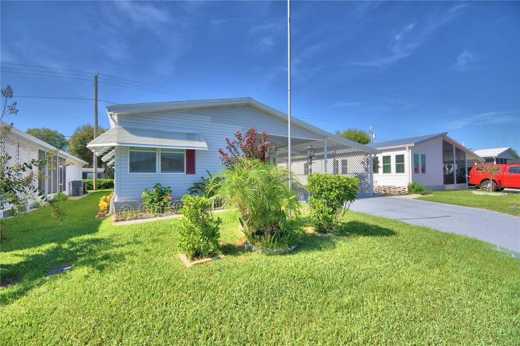Photo of 6086 Southern Oaks Drive, Winter Haven, FL 33884 (MLS # L4964177)