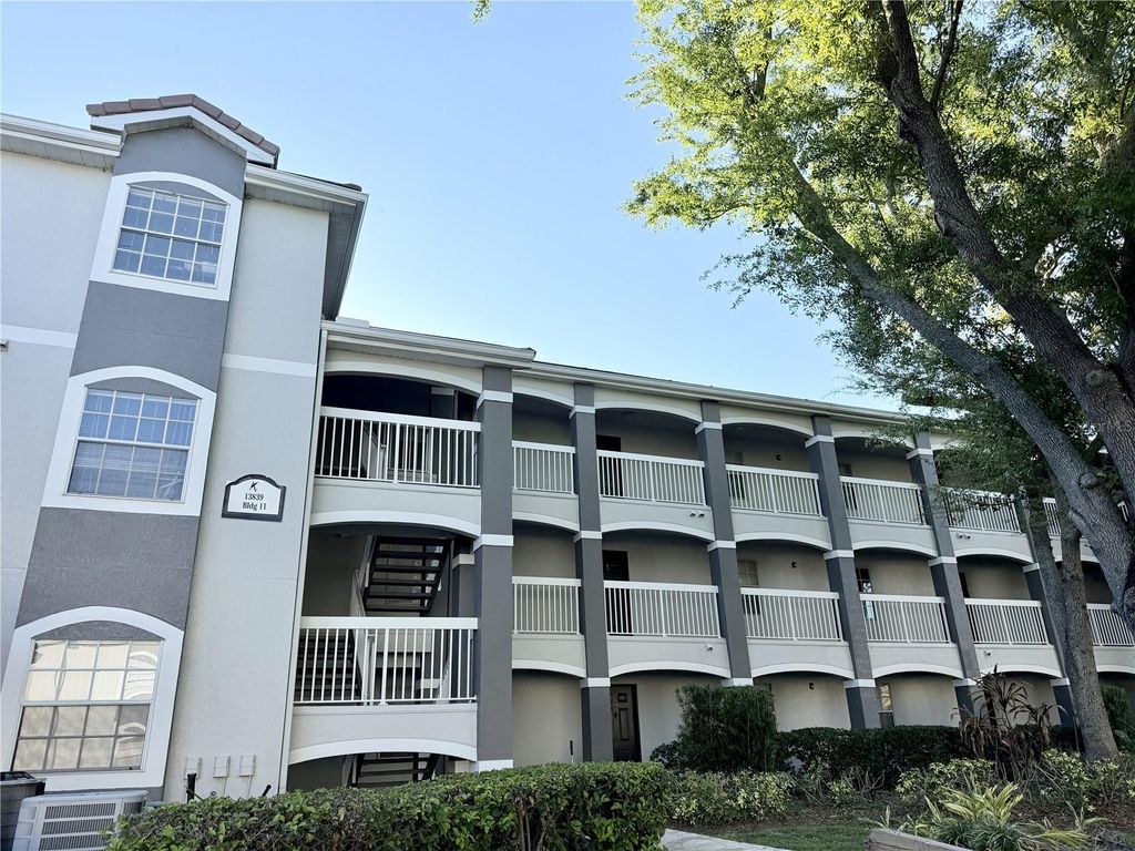 Photo of 13839 Fairway Island Drive #1124, Orlando, FL 32837 (MLS # O6393482)
