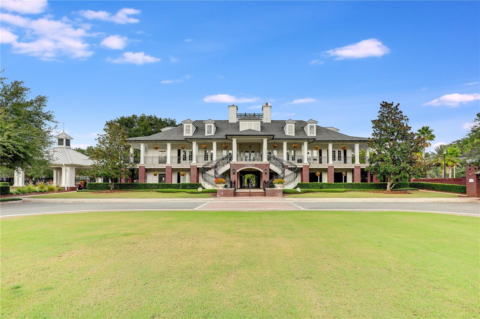 CAMBRIDGE/OAKLEAF PLANTATION - Residential