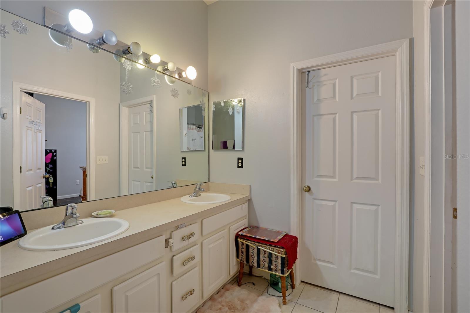 CAMBRIDGE/OAKLEAF PLANTATION - Residential