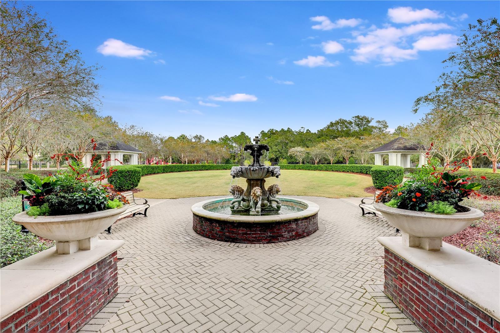 CAMBRIDGE/OAKLEAF PLANTATION - Residential