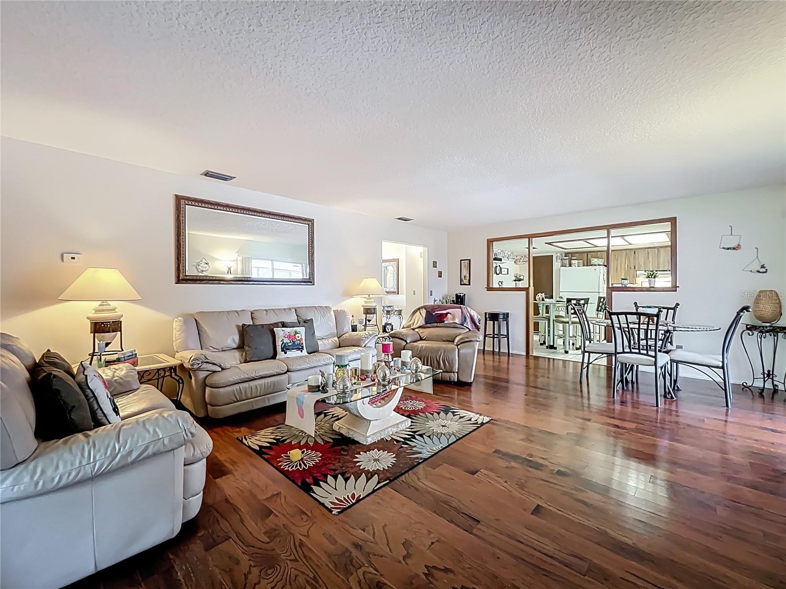 1617 E SANDPIPER TRAIL