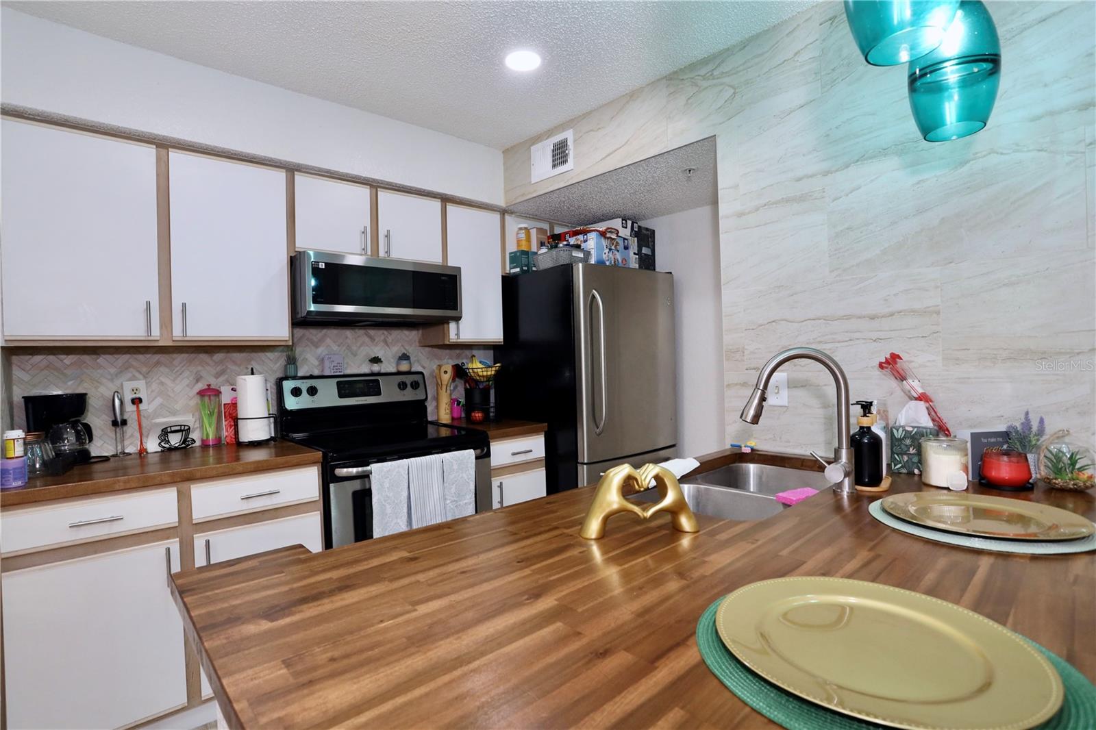 2217 GRAND CAYMAN COURT 1236