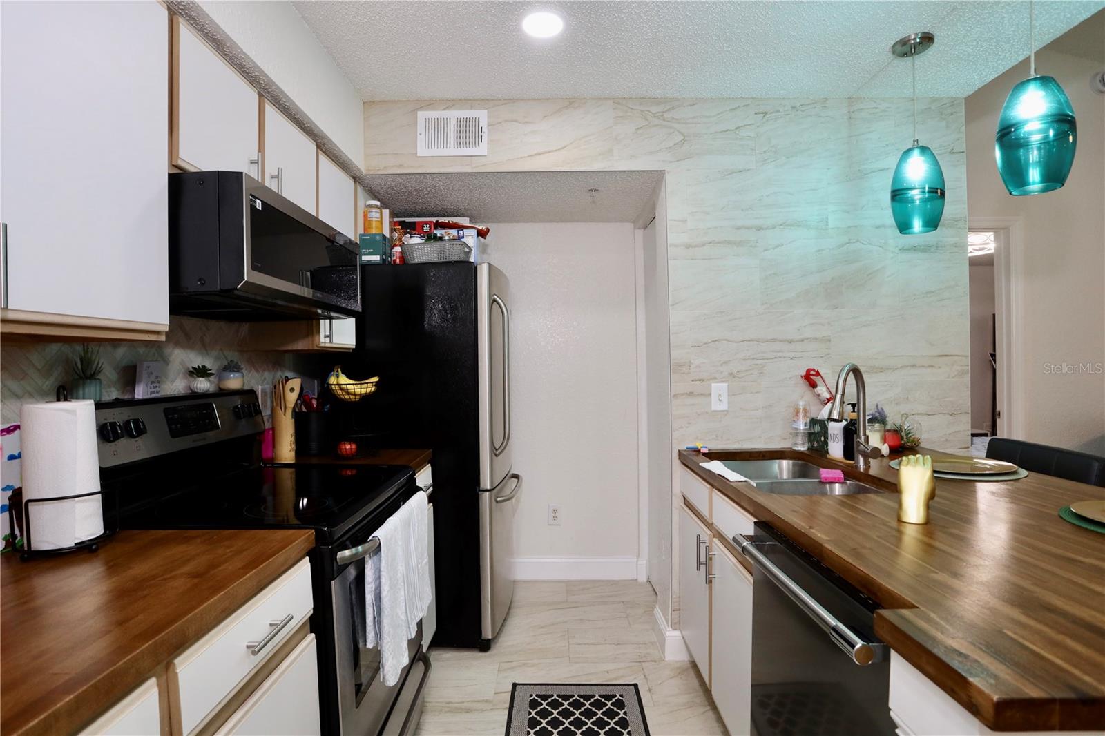 2217 GRAND CAYMAN COURT 1236