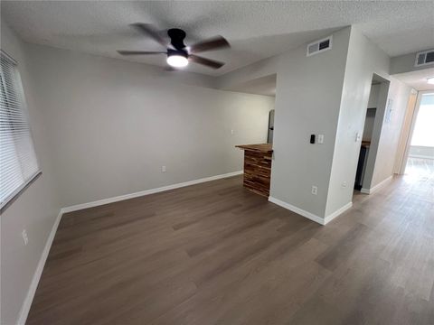 Condominium in SARASOTA FL 2611 PINE LAKE TERRACE 6.jpg