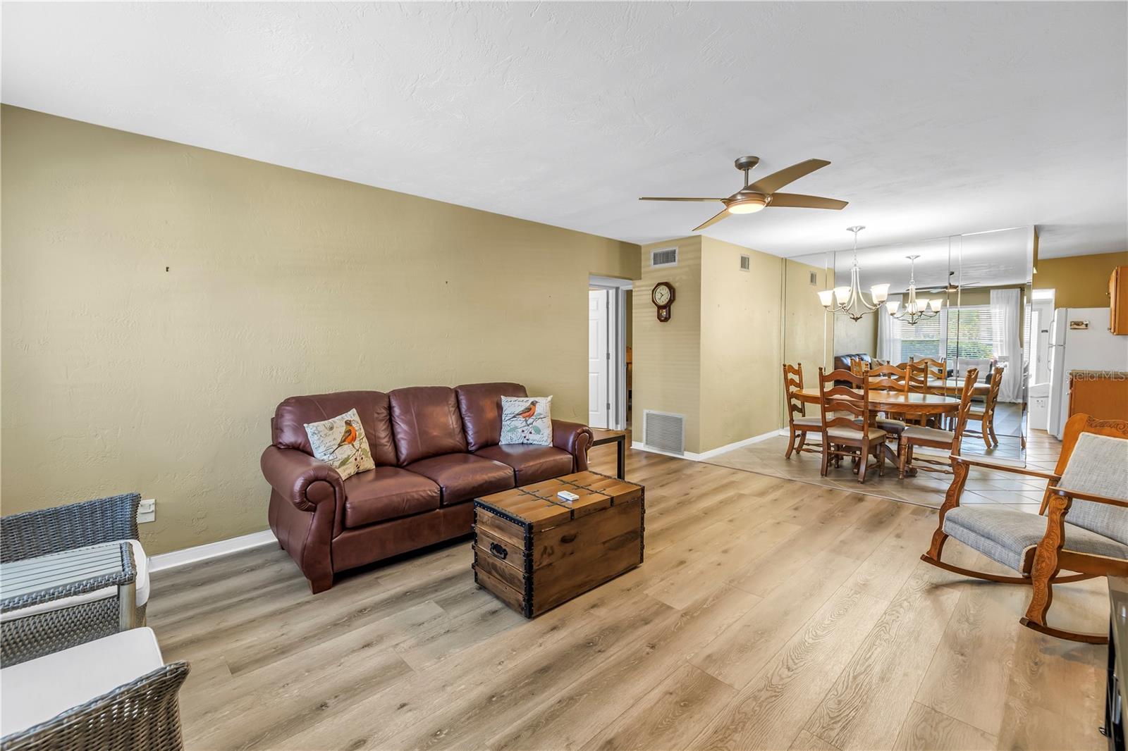 2452 BRAZILIA DRIVE 18