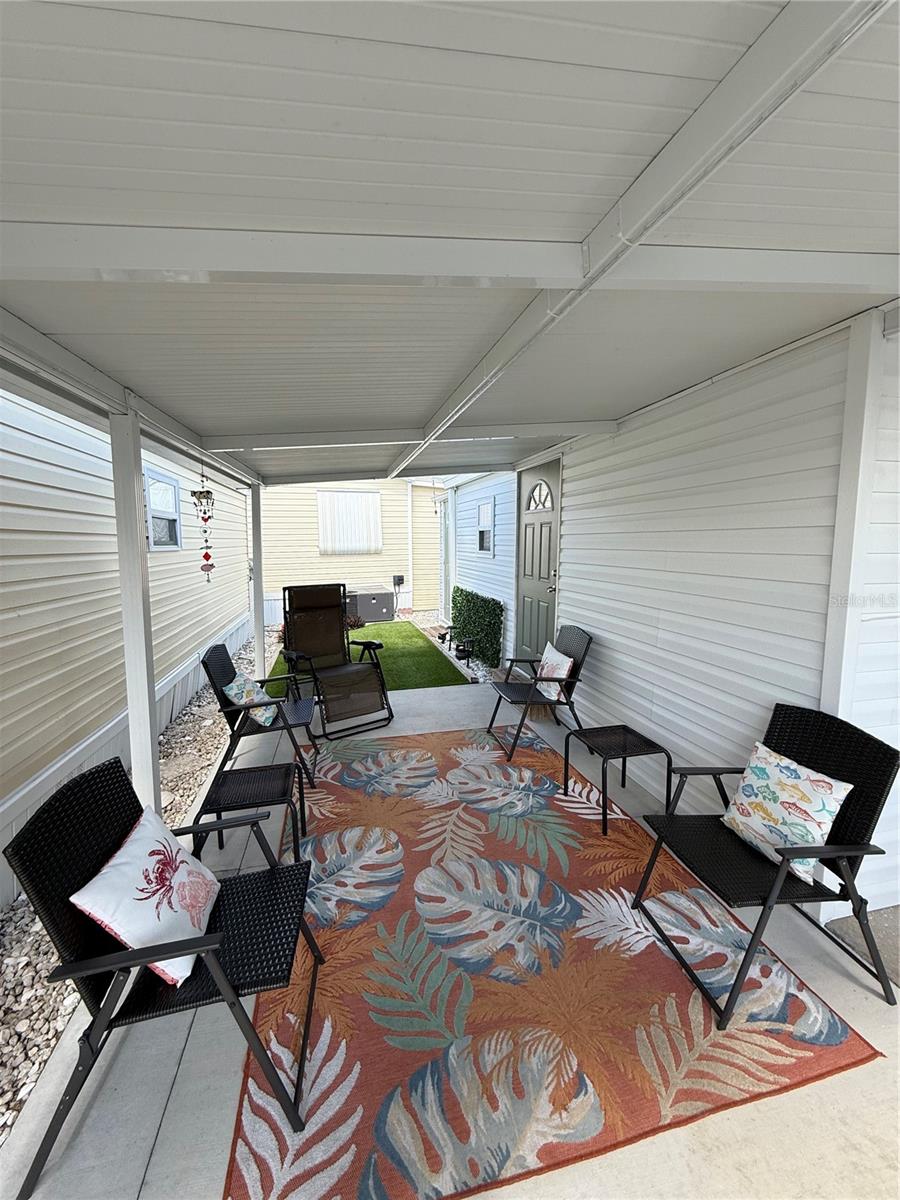 HOLIDAY TRAVEL PARK ENGLEWOOD - Residential