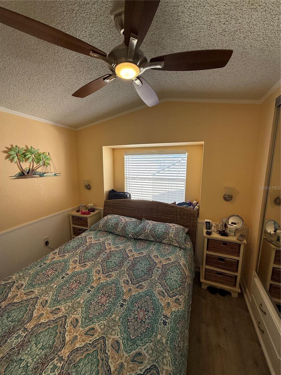 HOLIDAY TRAVEL PARK ENGLEWOOD - Residential