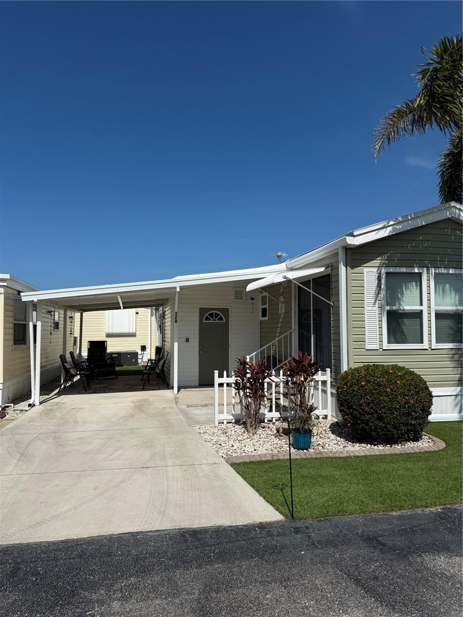 HOLIDAY TRAVEL PARK ENGLEWOOD - Residential