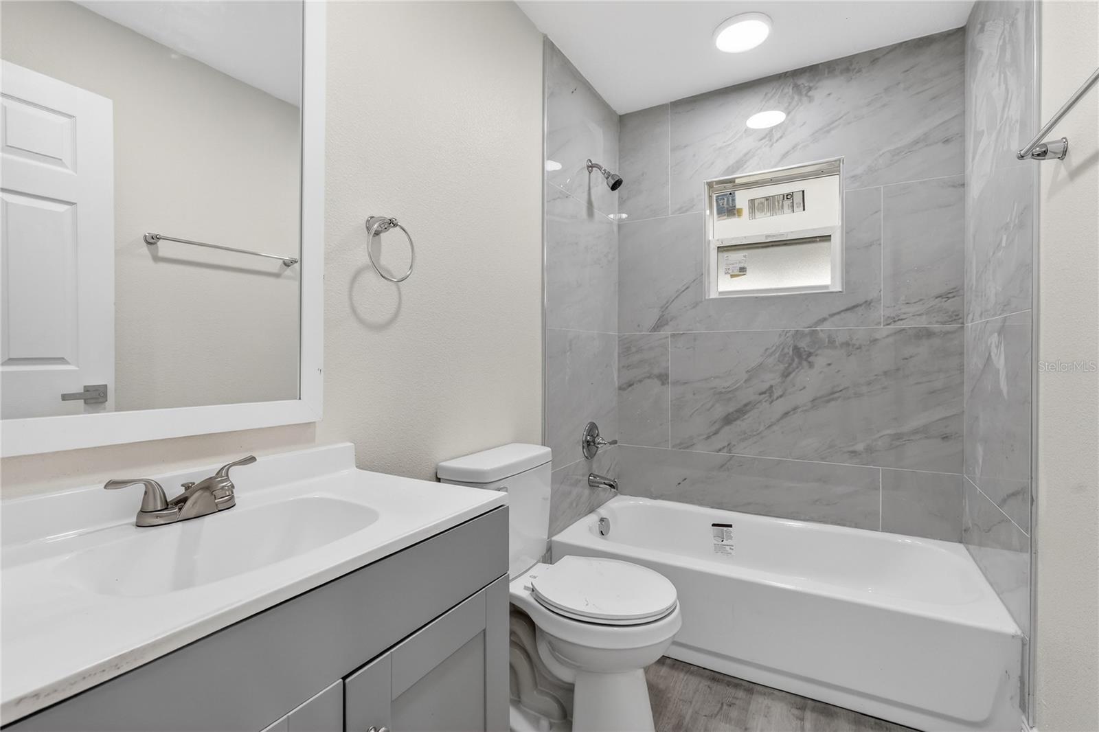 PINE LAKES SOUTH - Residential