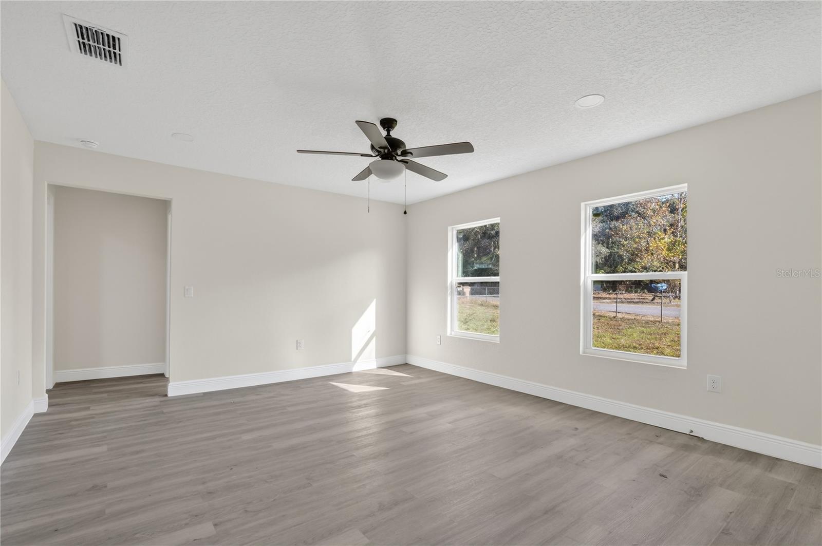 PINE LAKES SOUTH - Residential