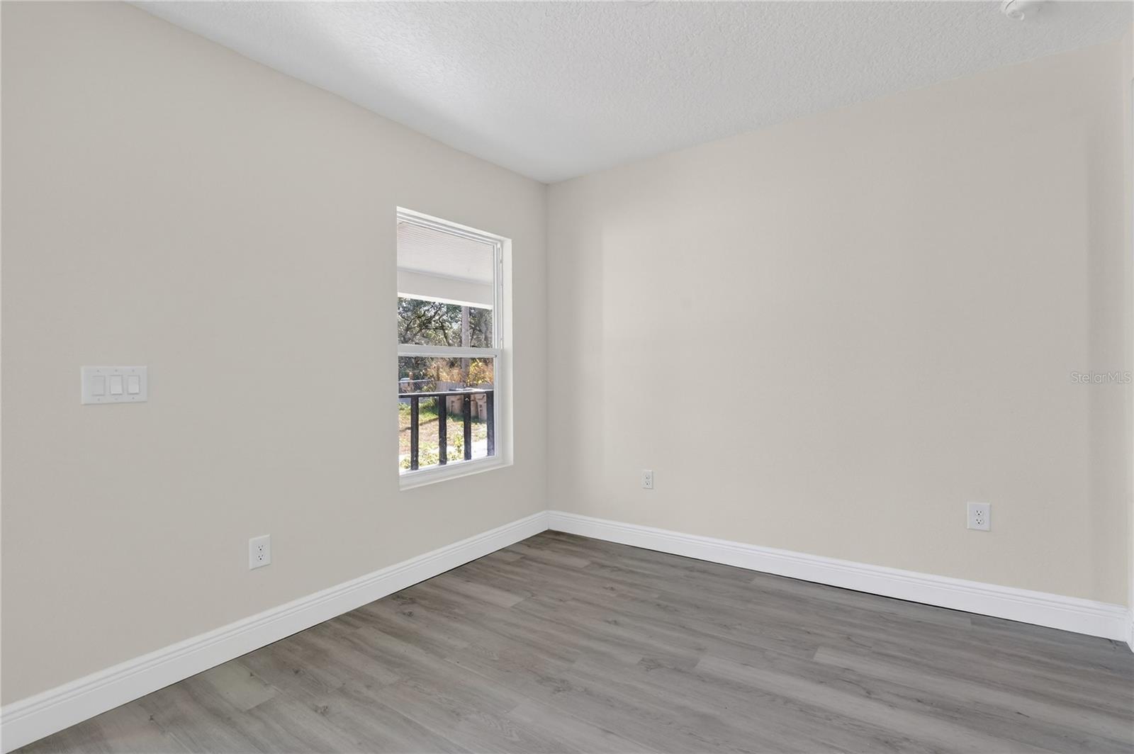 PINE LAKES SOUTH - Residential