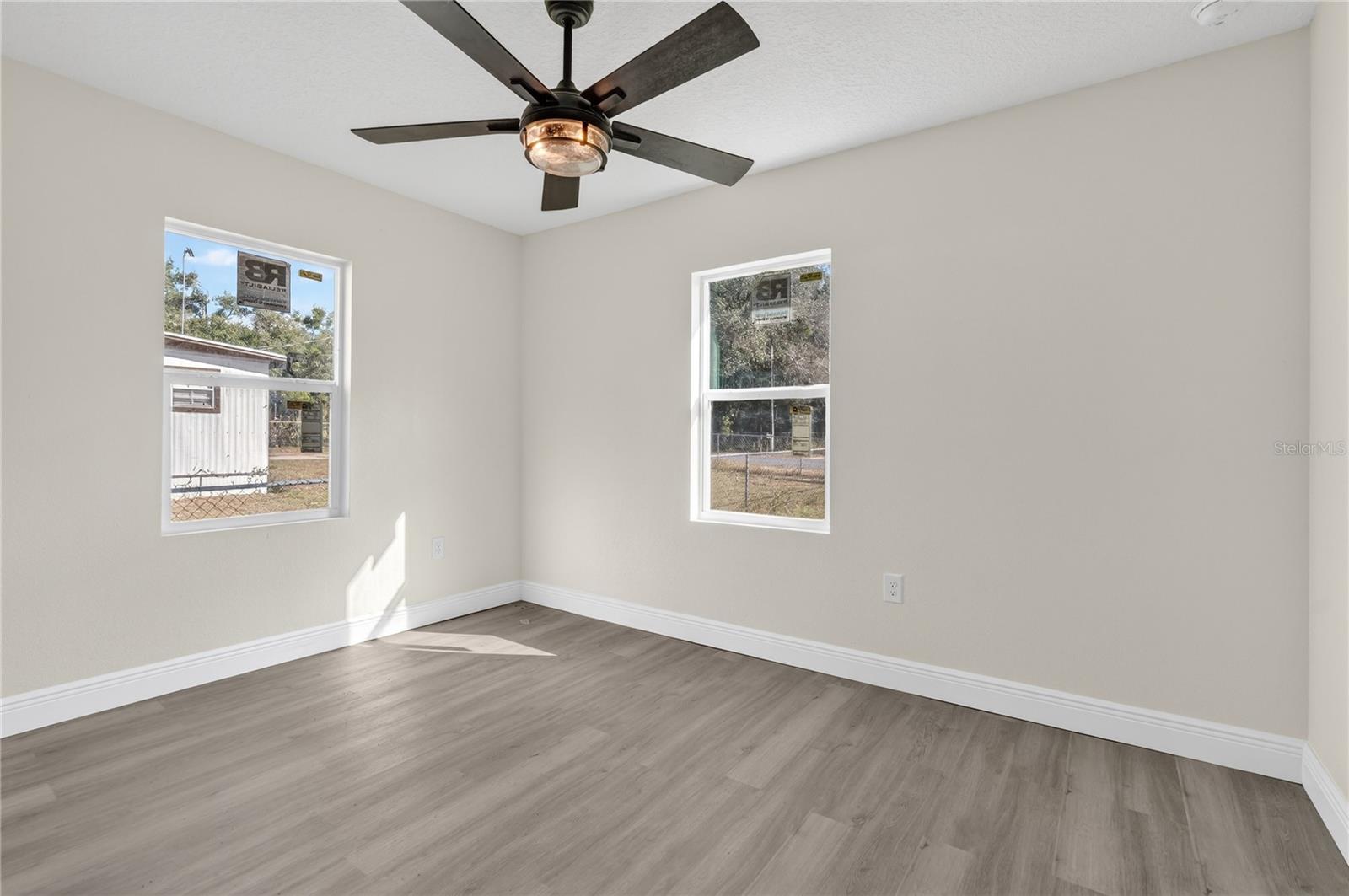 PINE LAKES SOUTH - Residential