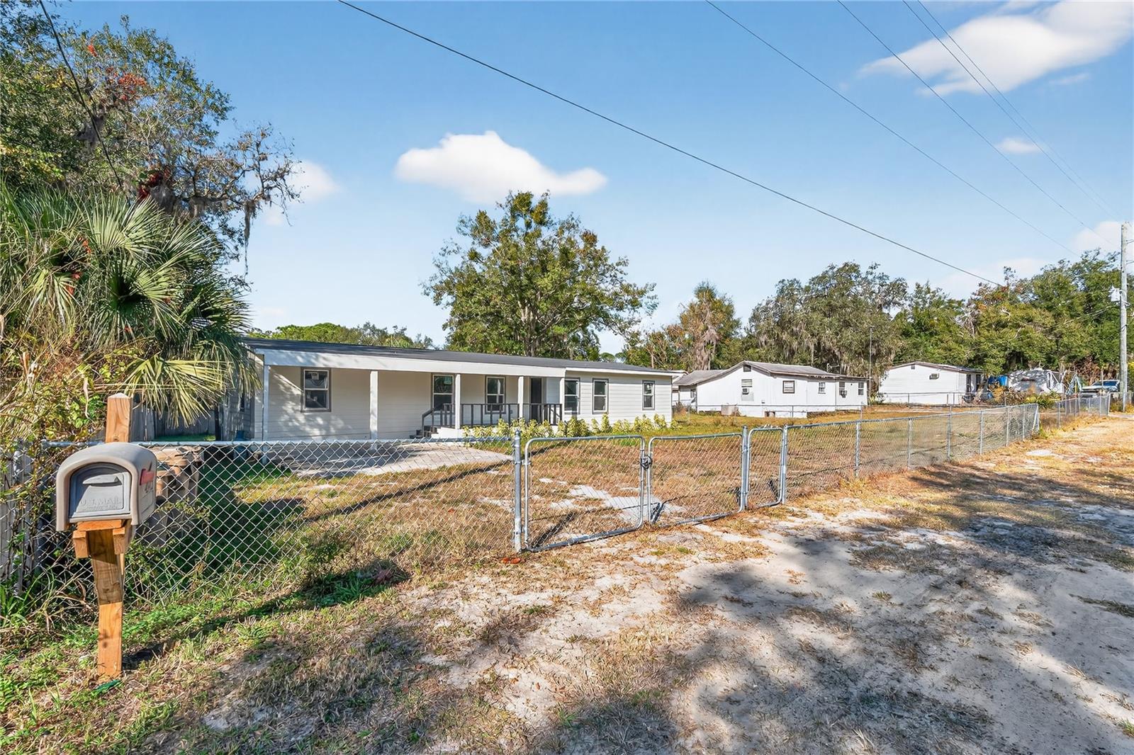 PINE LAKES SOUTH - Residential