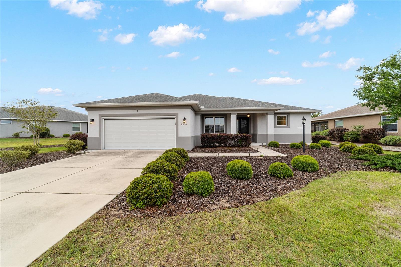 ON TOP/THE WORLD AVALON PH 7 - Residential