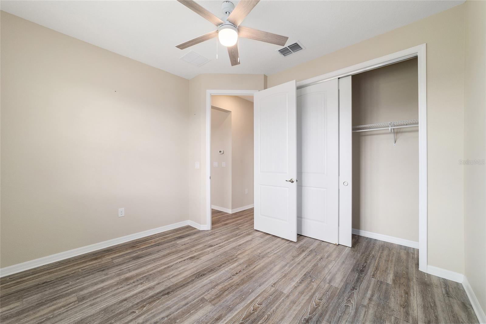 ON TOP/THE WORLD AVALON PH 7 - Residential