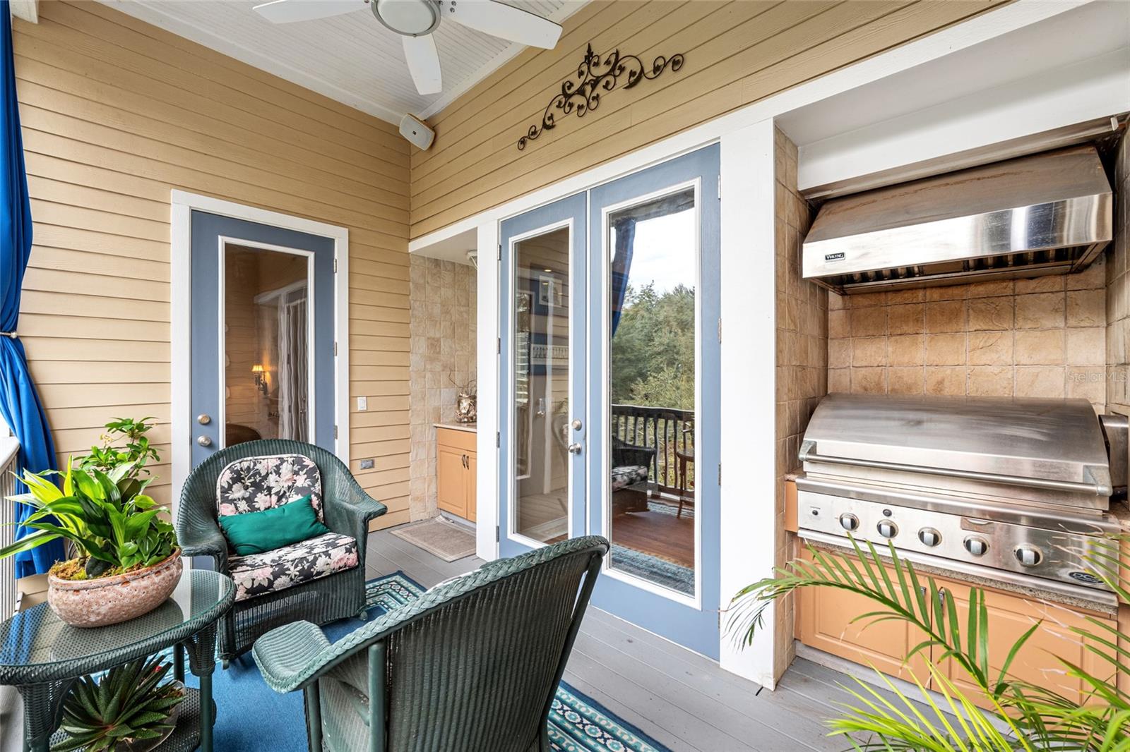 HAILE PLANTATION VILLAGE CENTER - Residential