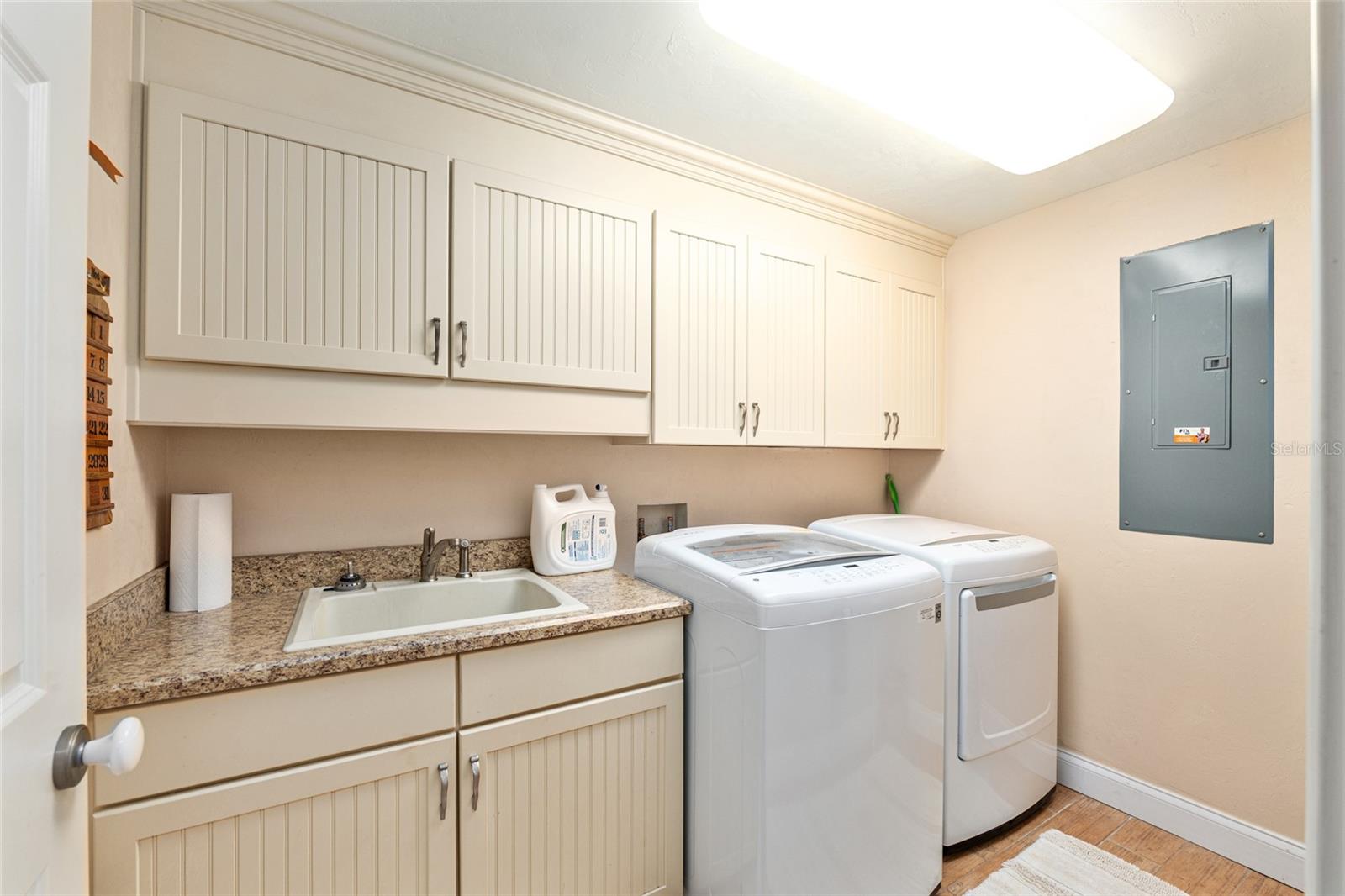 HAILE PLANTATION VILLAGE CENTER - Residential