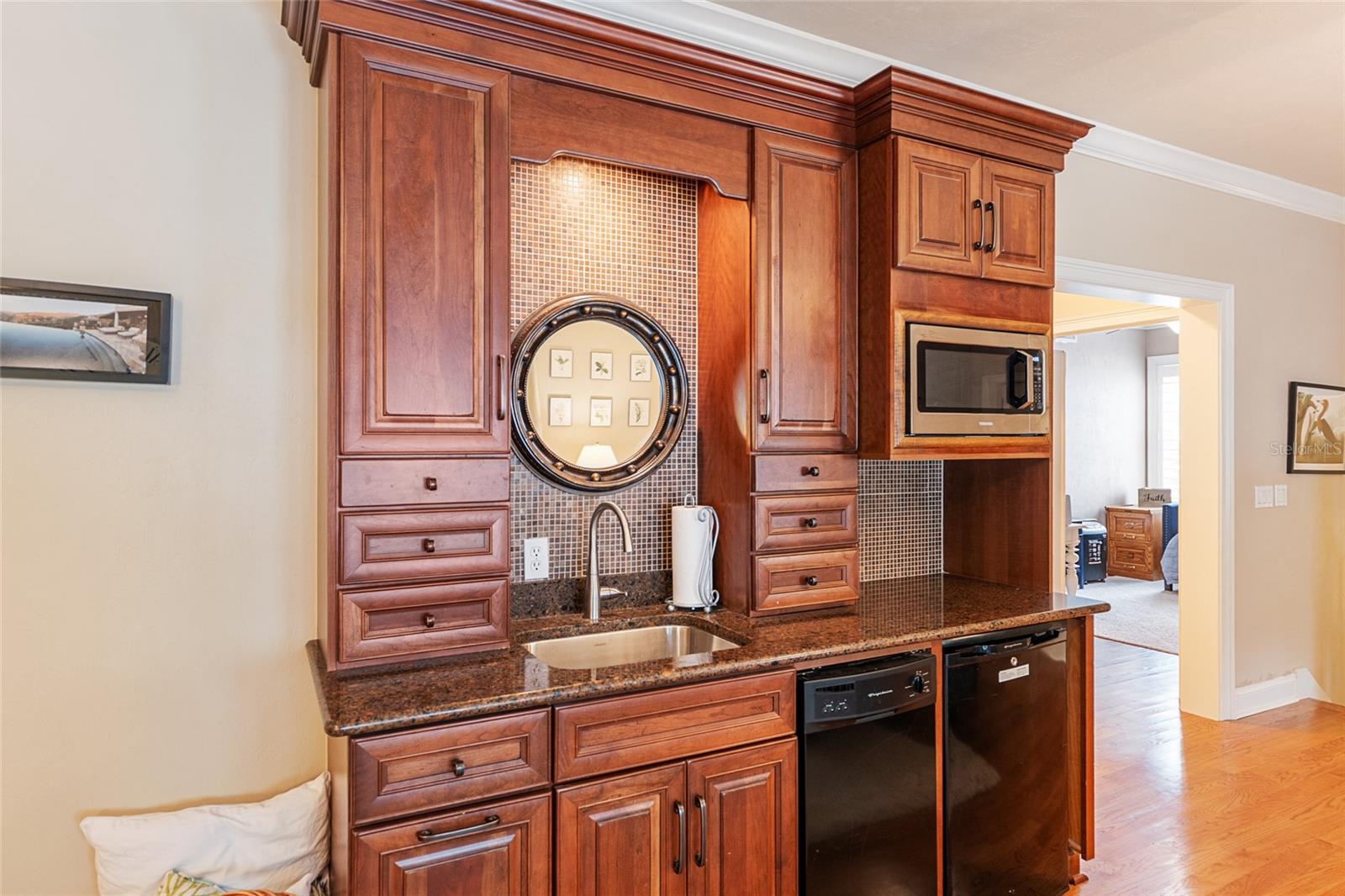 HAILE PLANTATION VILLAGE CENTER - Residential