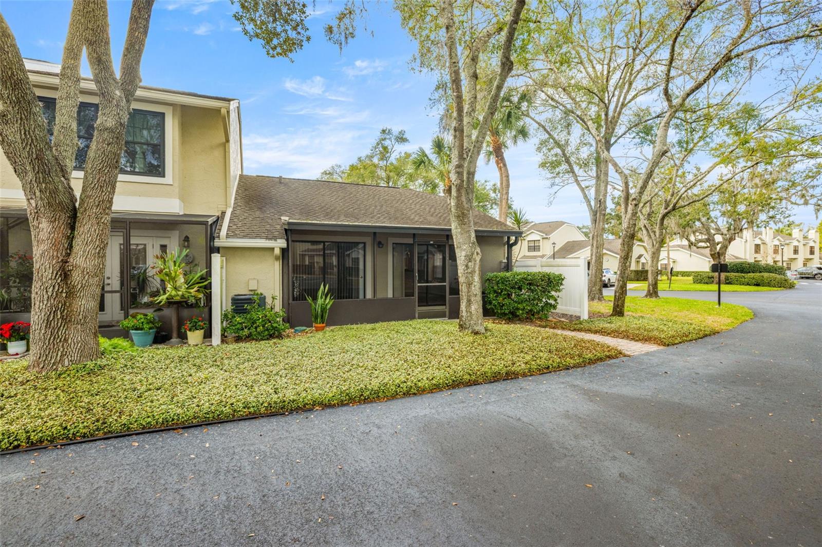 FAIRCREST I CONDO - Residential