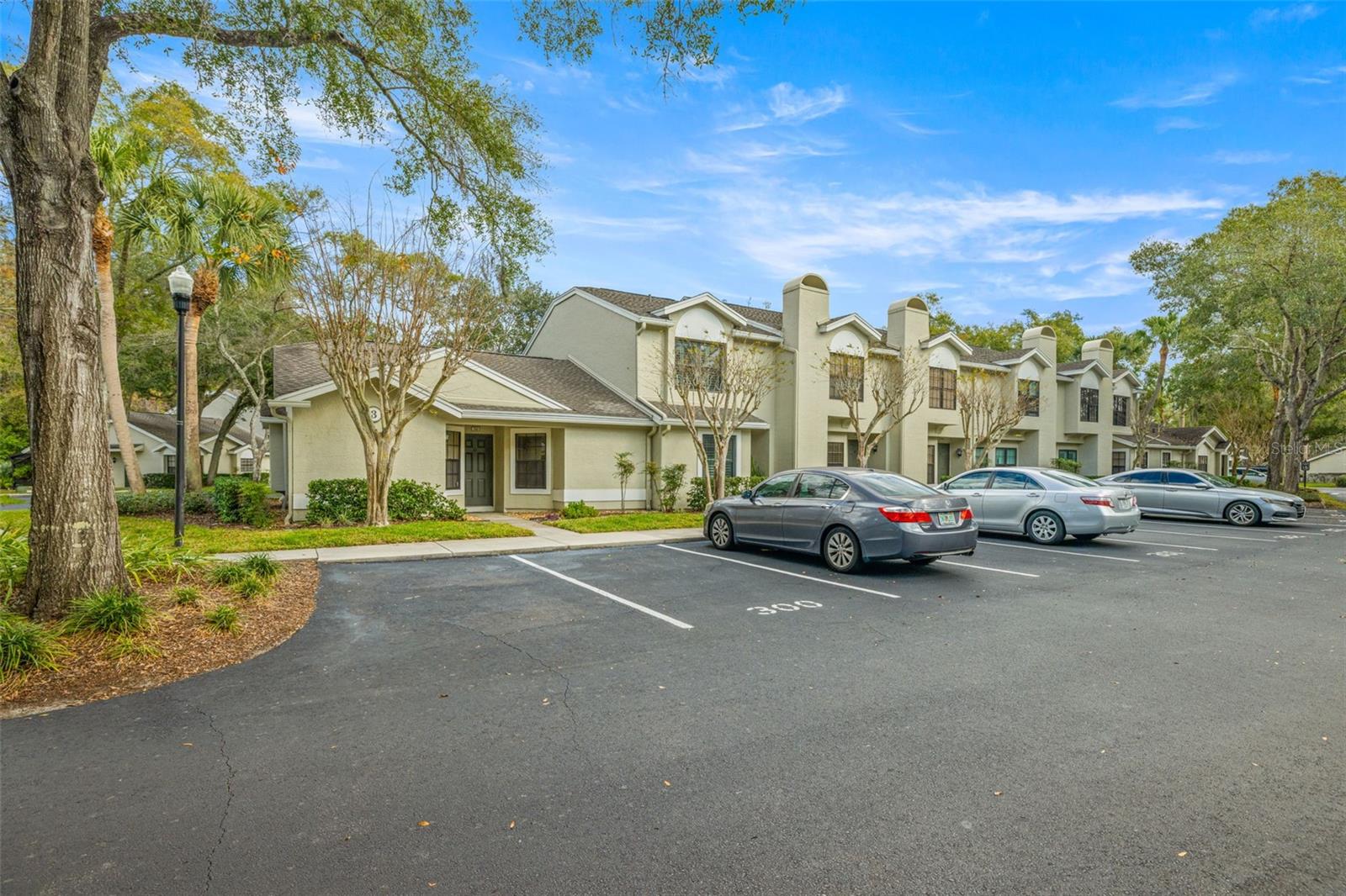 FAIRCREST I CONDO - Residential