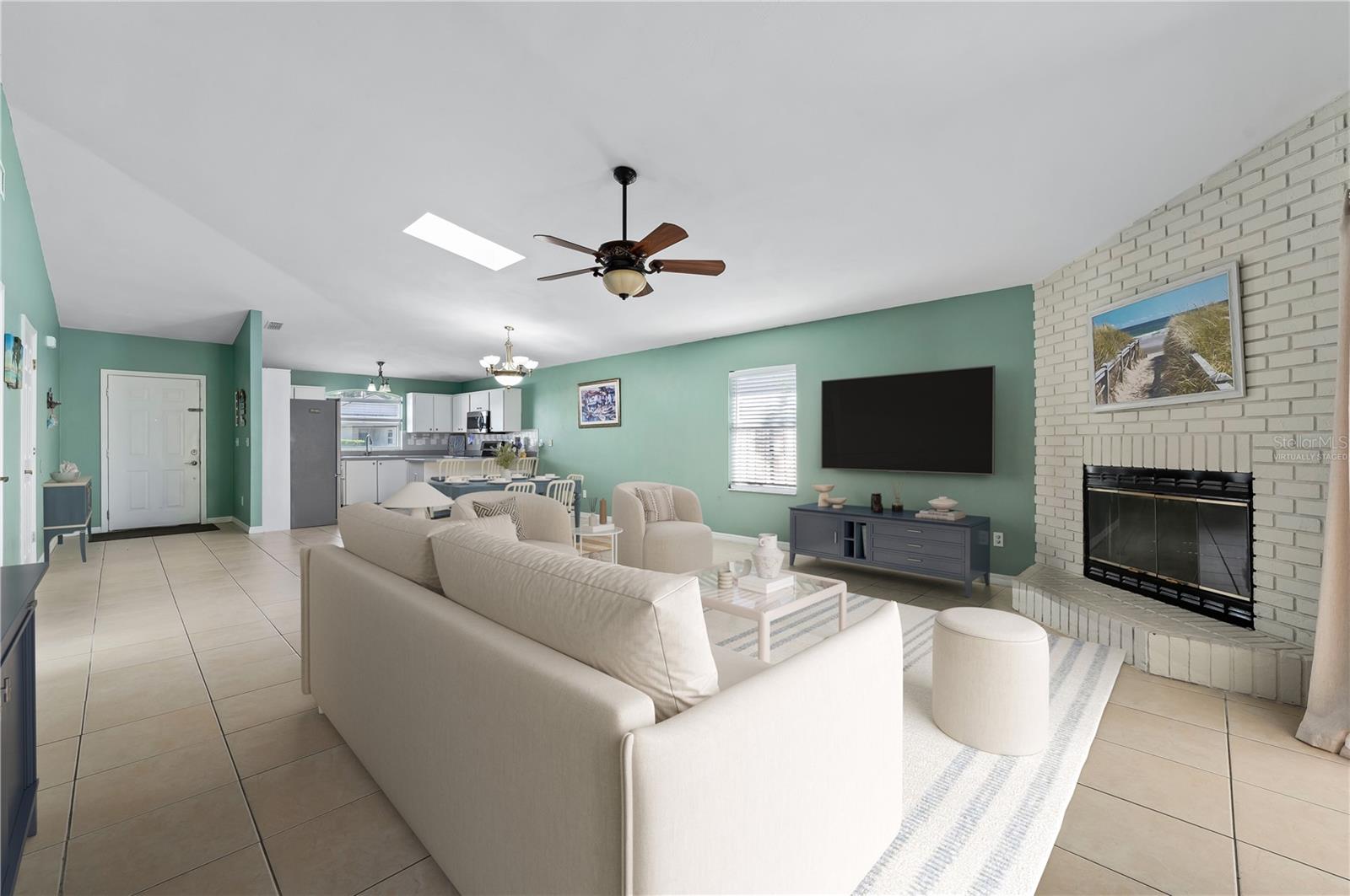 1467 BAY GROVE DRIVE