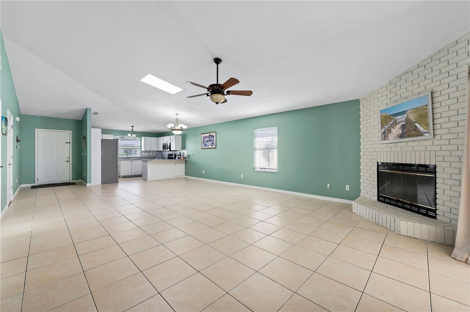 1467 BAY GROVE DRIVE