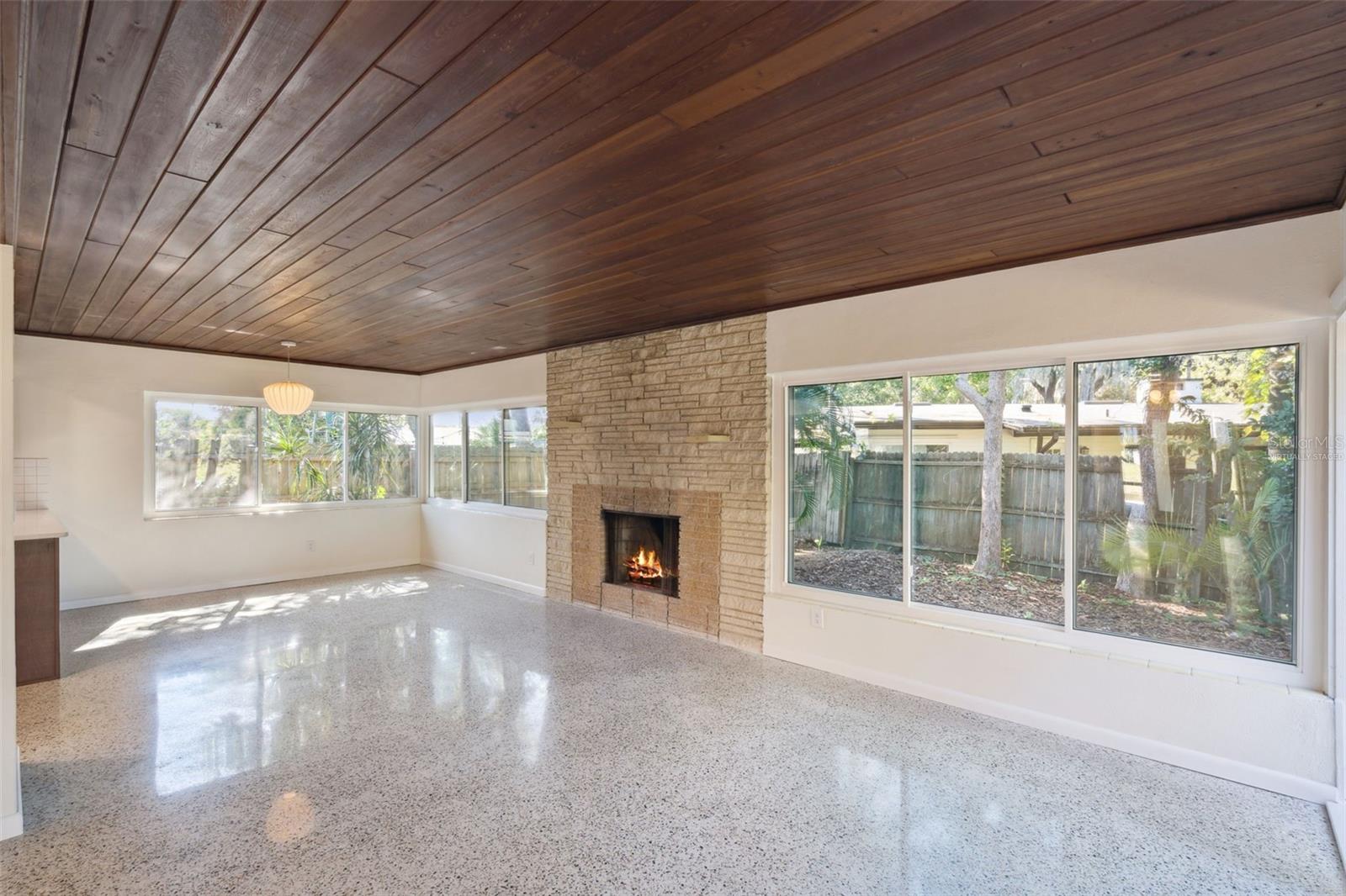 LAKE EULALIA HEIGHTS - Residential