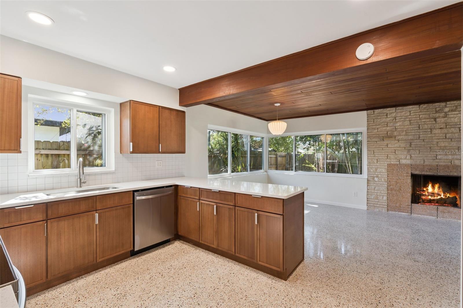 LAKE EULALIA HEIGHTS - Residential