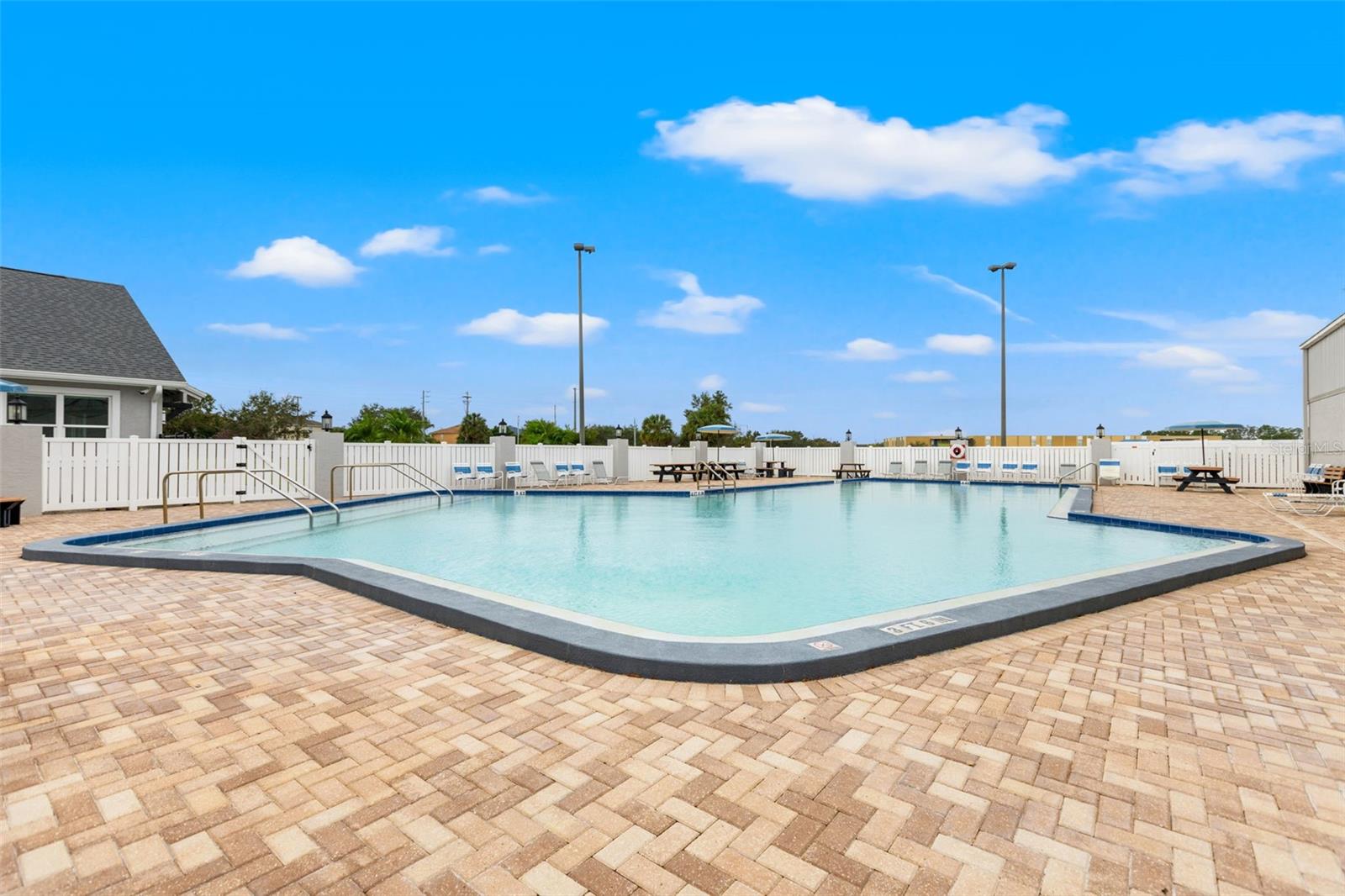 MEADOWBROOKE AT SUMMERFIELD UN - Residential Lease