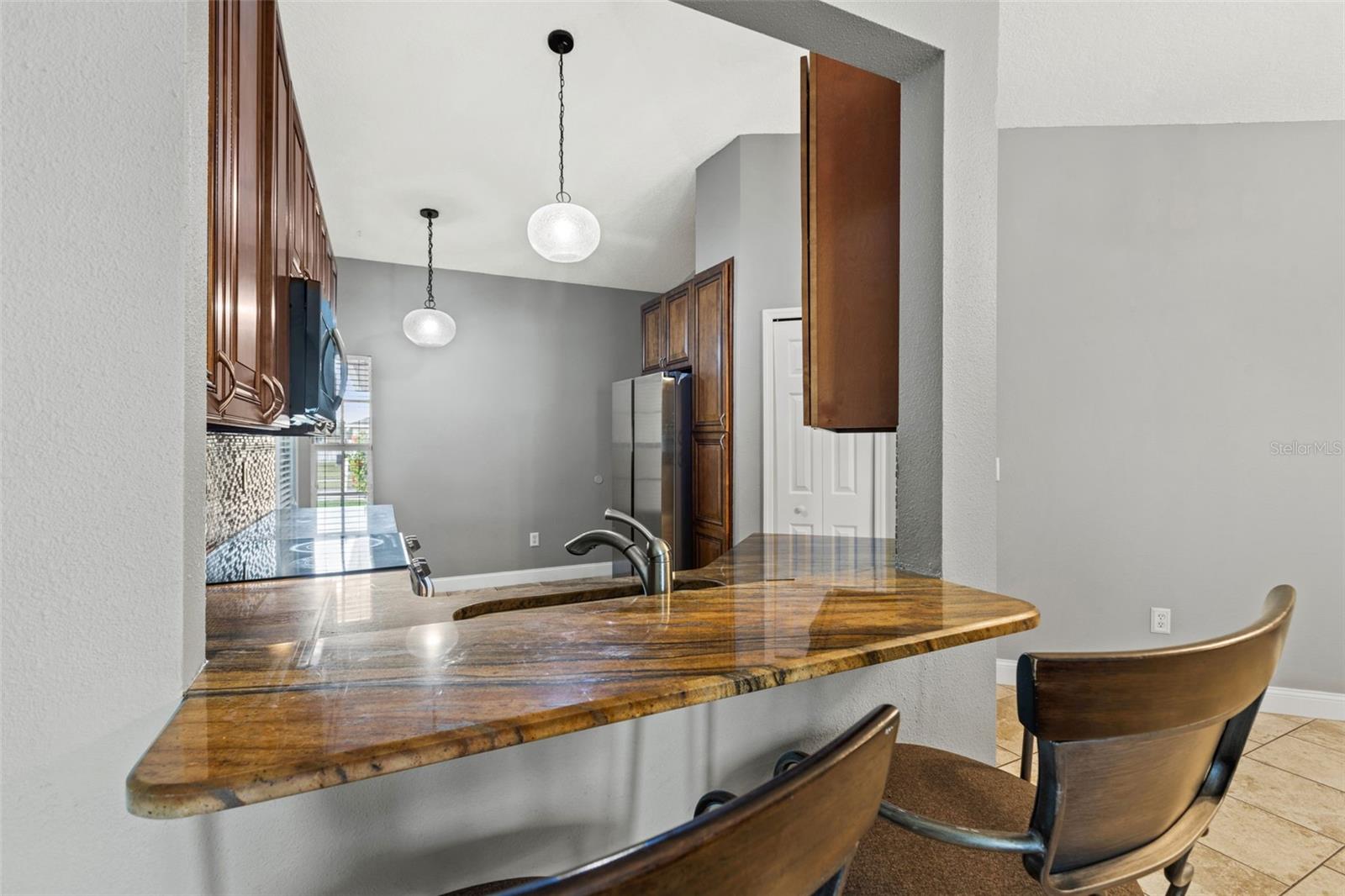 MEADOWBROOKE AT SUMMERFIELD UN - Residential Lease