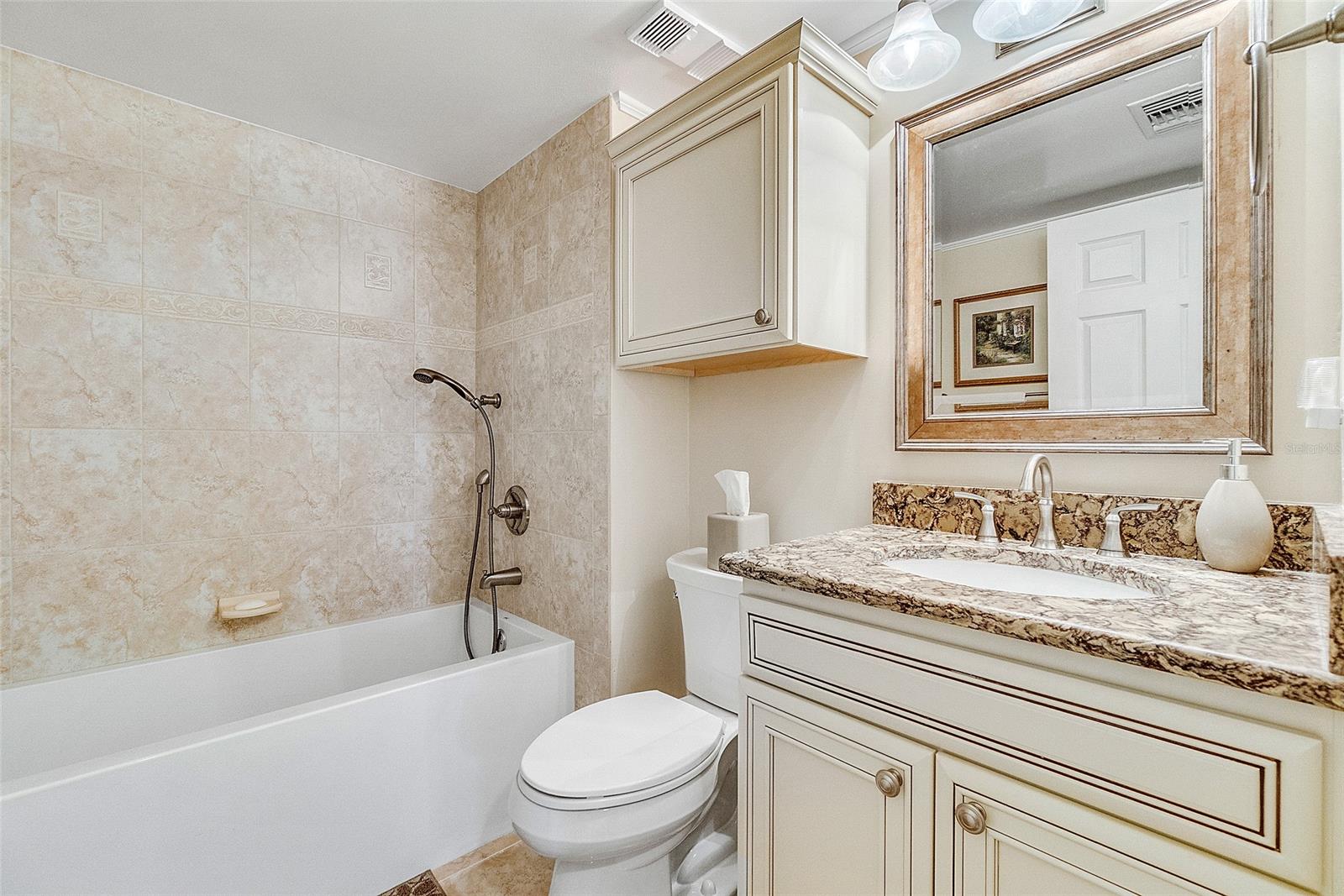 Diamond Head Point Condo - Residential