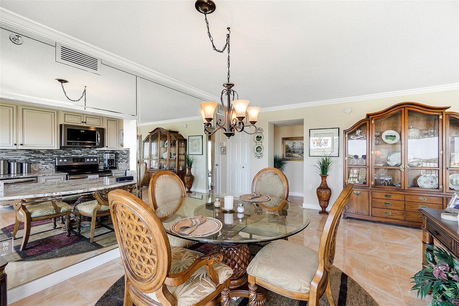 Diamond Head Point Condo - Residential