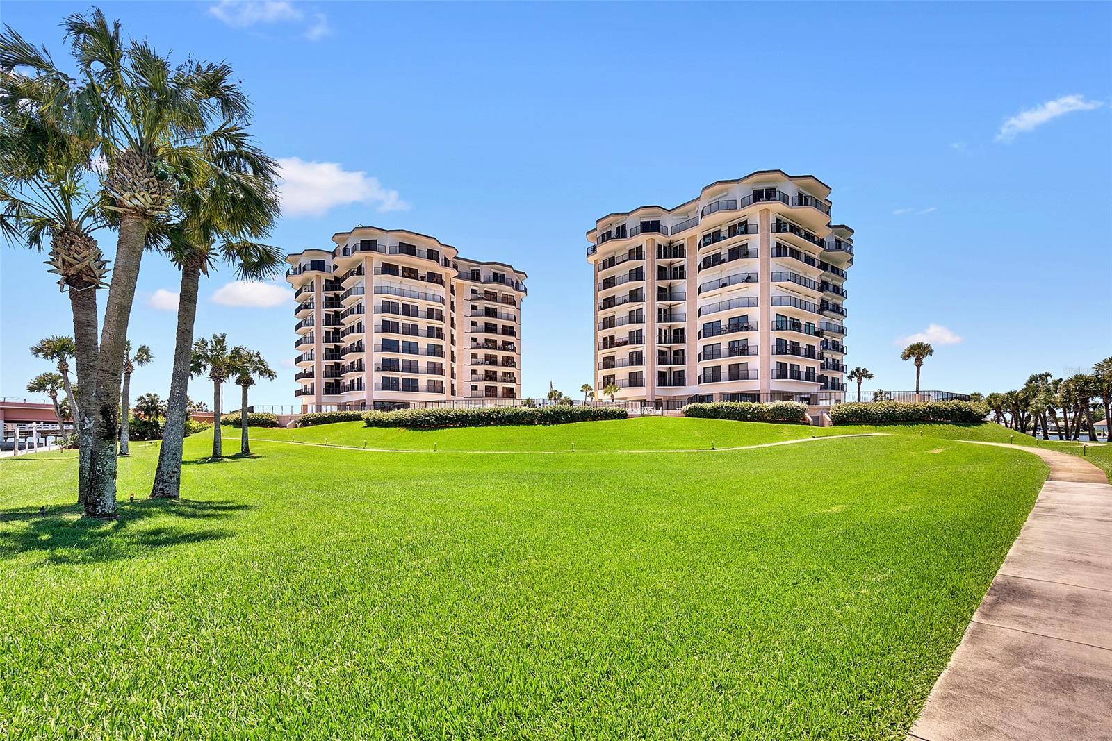 Diamond Head Point Condo - Residential