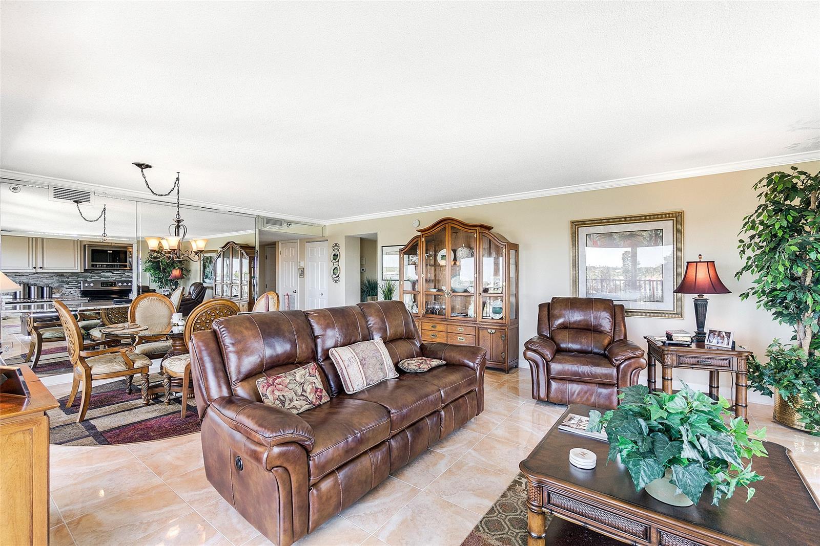 Diamond Head Point Condo - Residential