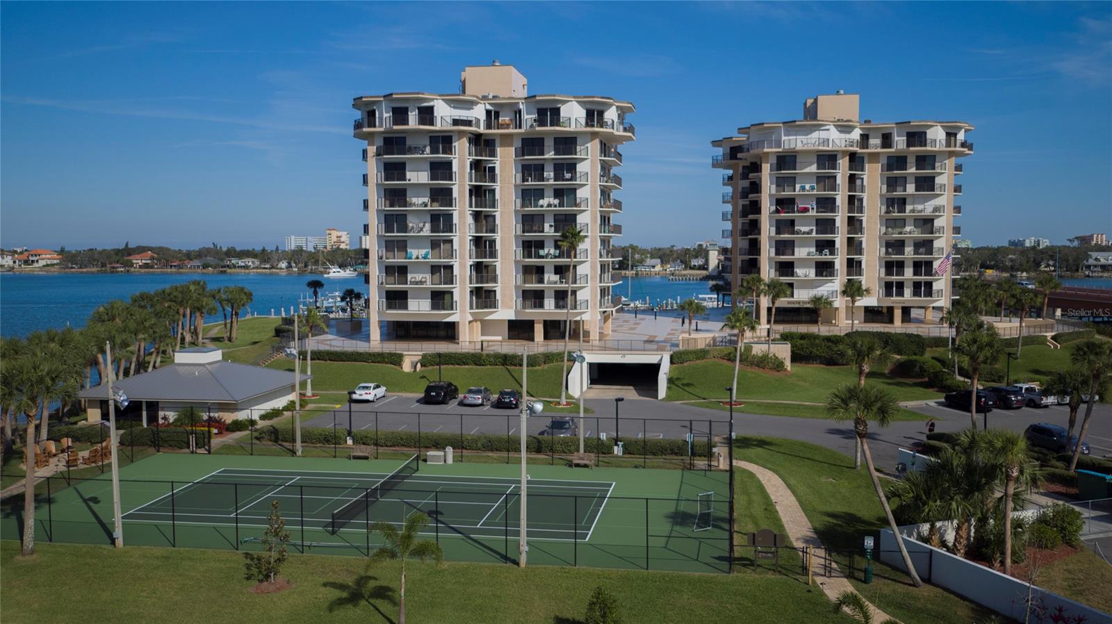 Diamond Head Point Condo - Residential