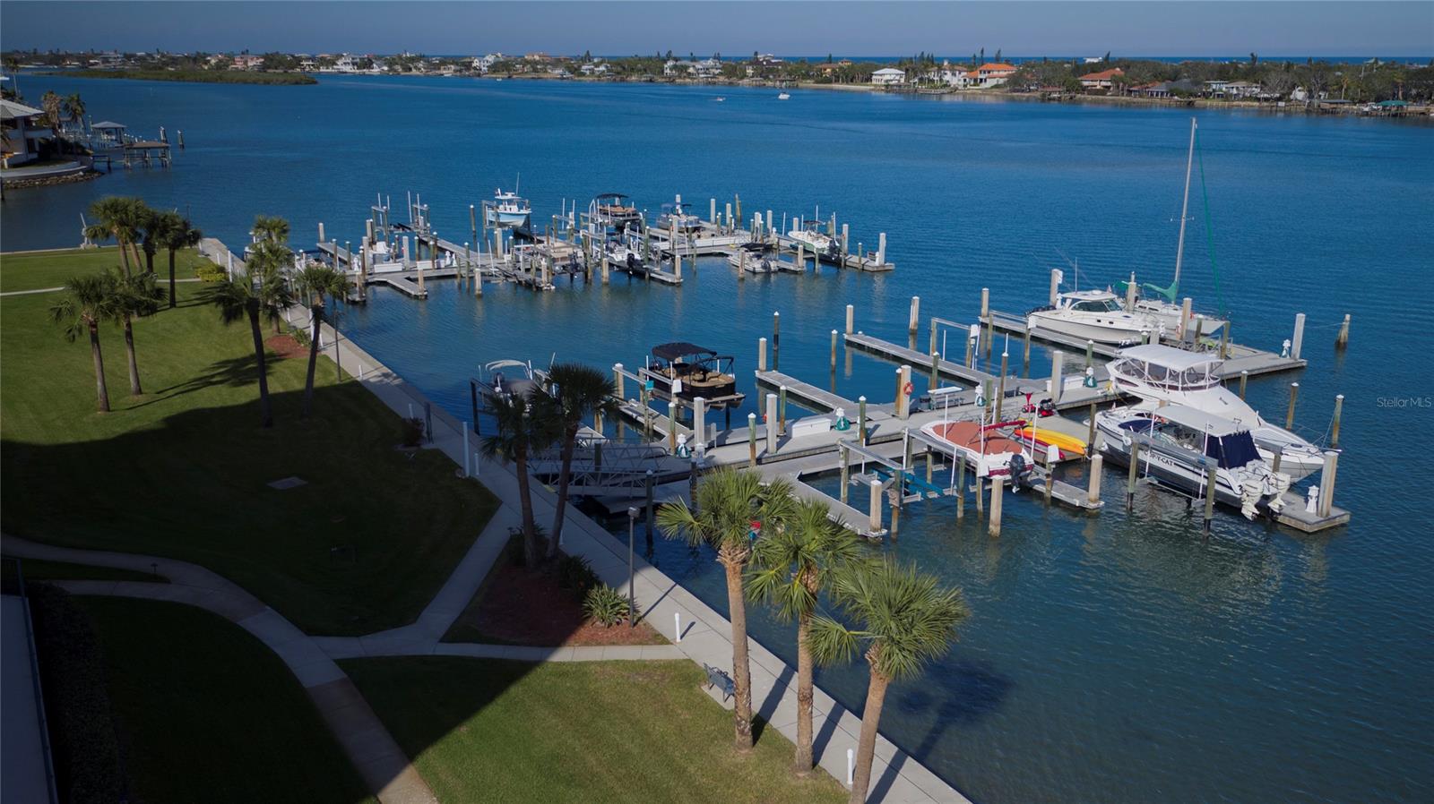 Diamond Head Point Condo - Residential