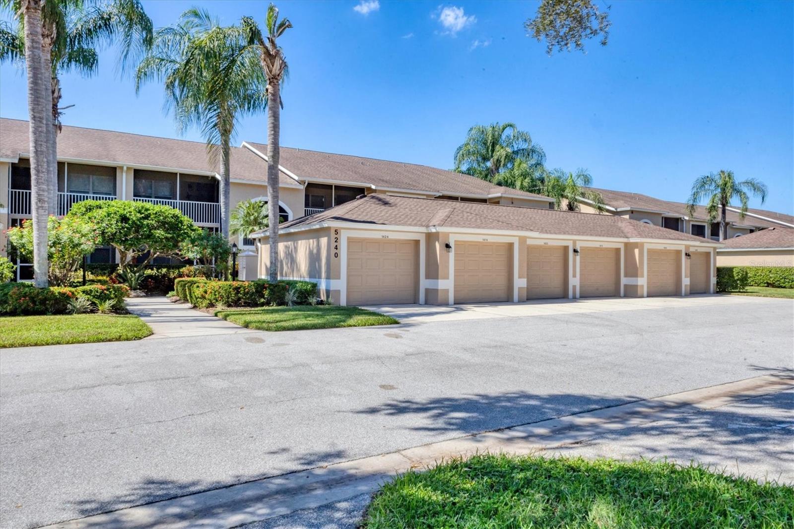 VERANDA 4 AT HERITAGE OAKS - Residential