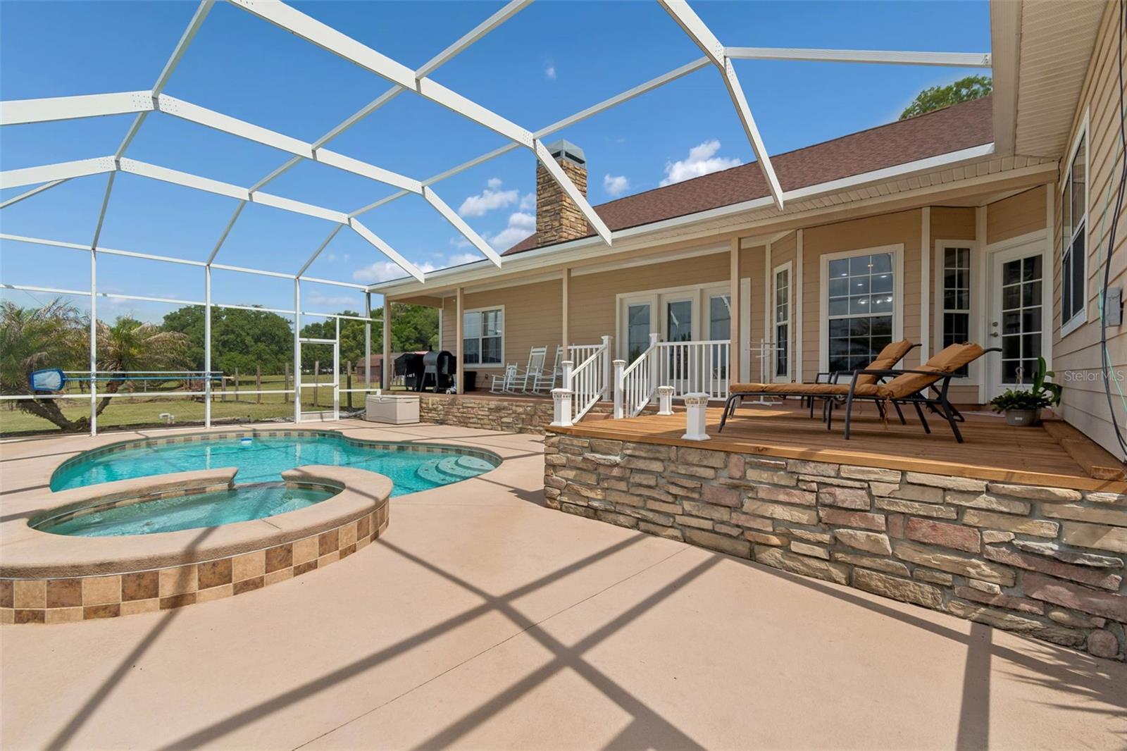 ALLENS SMALL FARMS - Residential