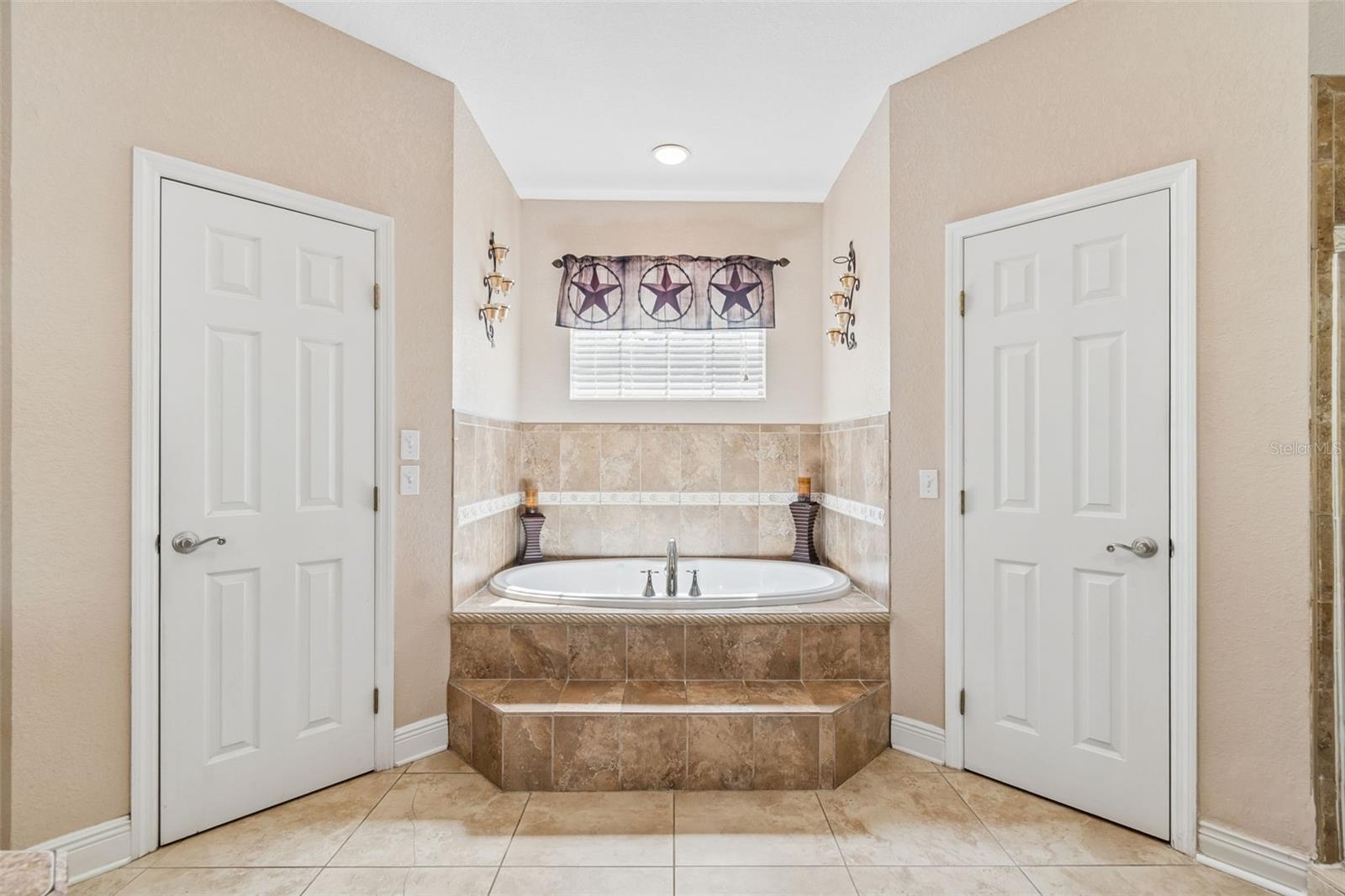 ALLENS SMALL FARMS - Residential