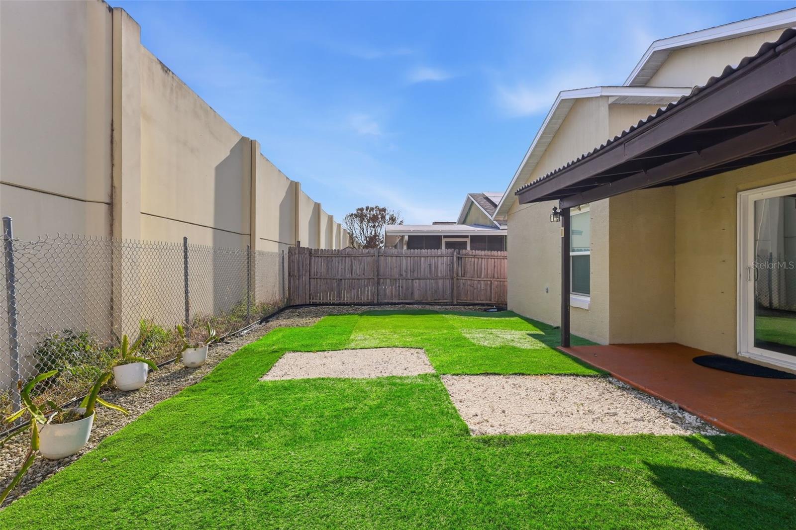 DANIELS CROSSING - Residential