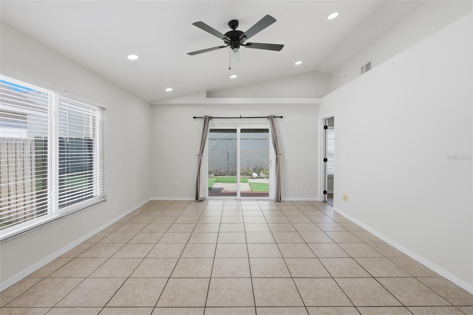 DANIELS CROSSING - Residential