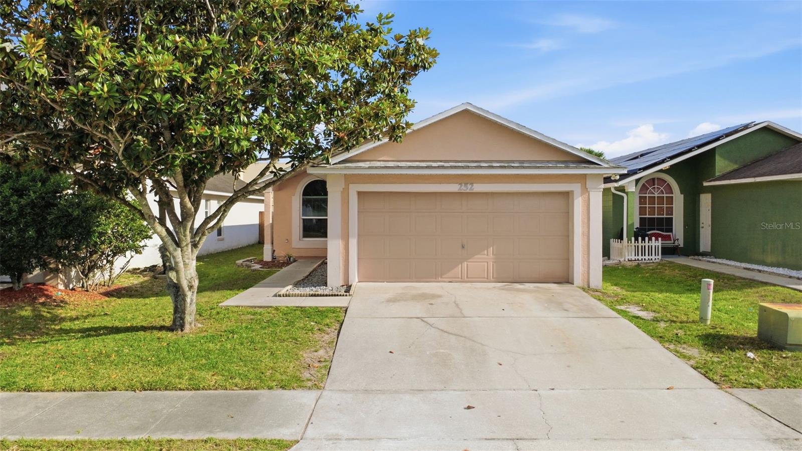 252 DANIELS POINTE DRIVE
