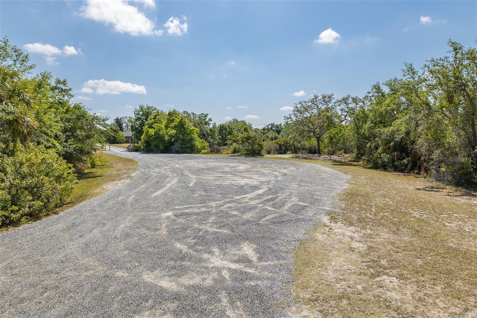MAGNOLIA ESTATES - Residential