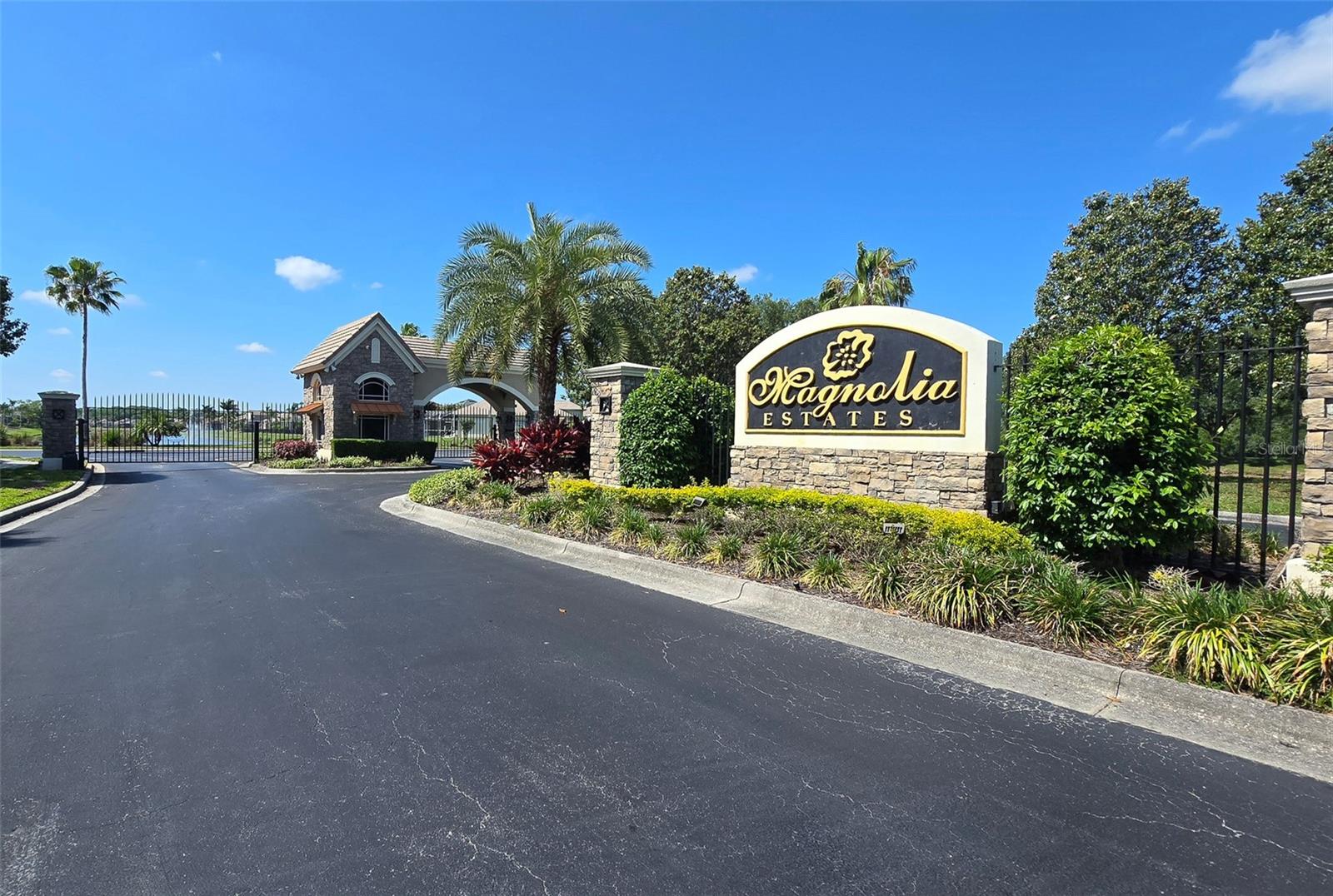 MAGNOLIA ESTATES - Residential