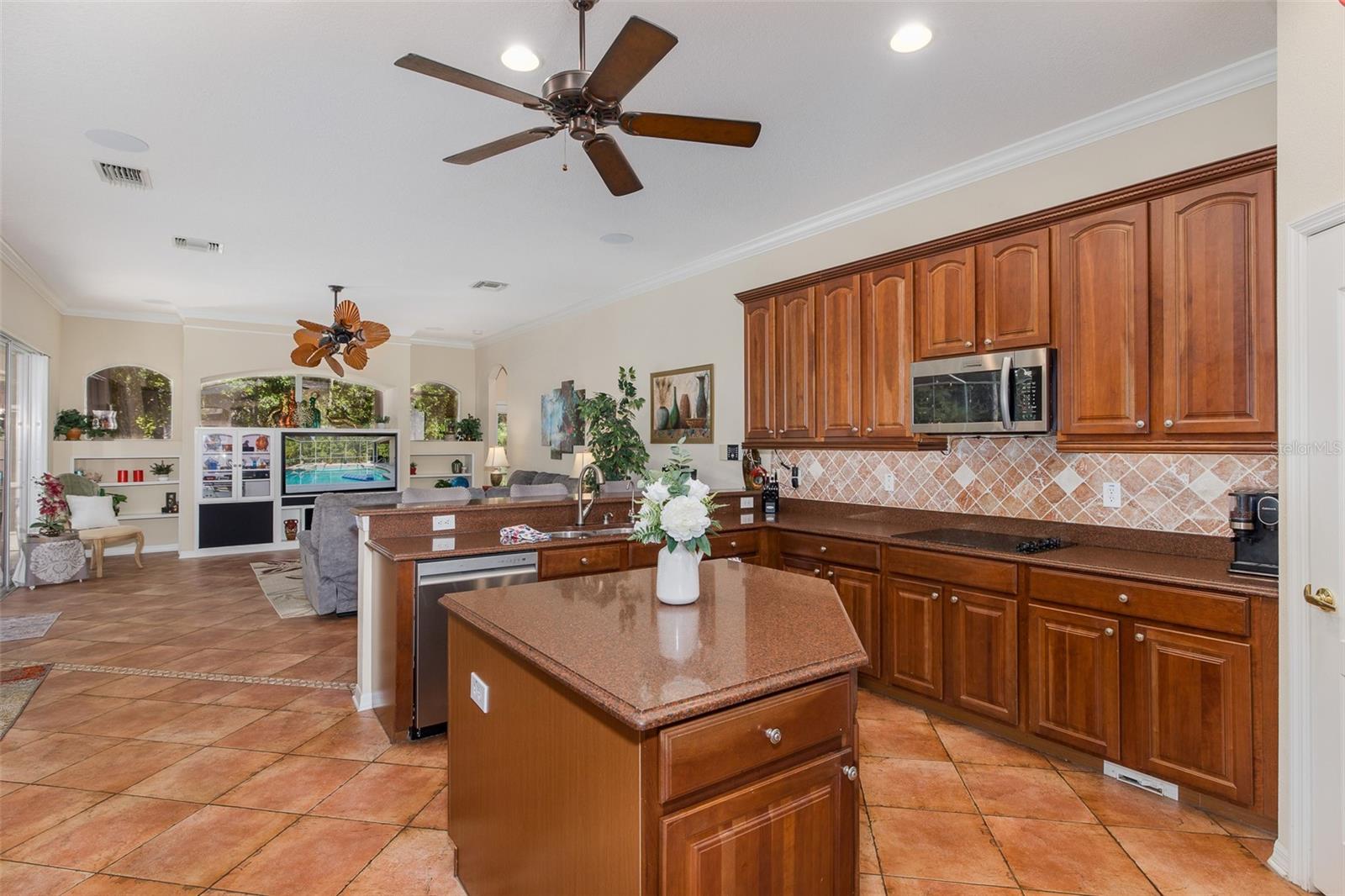 MAGNOLIA ESTATES - Residential
