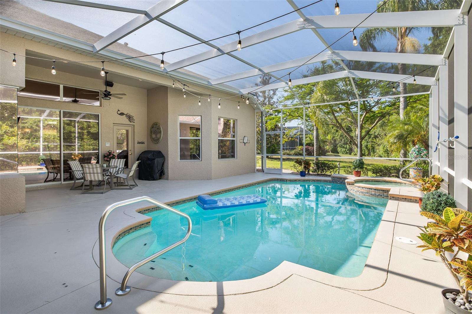 MAGNOLIA ESTATES - Residential