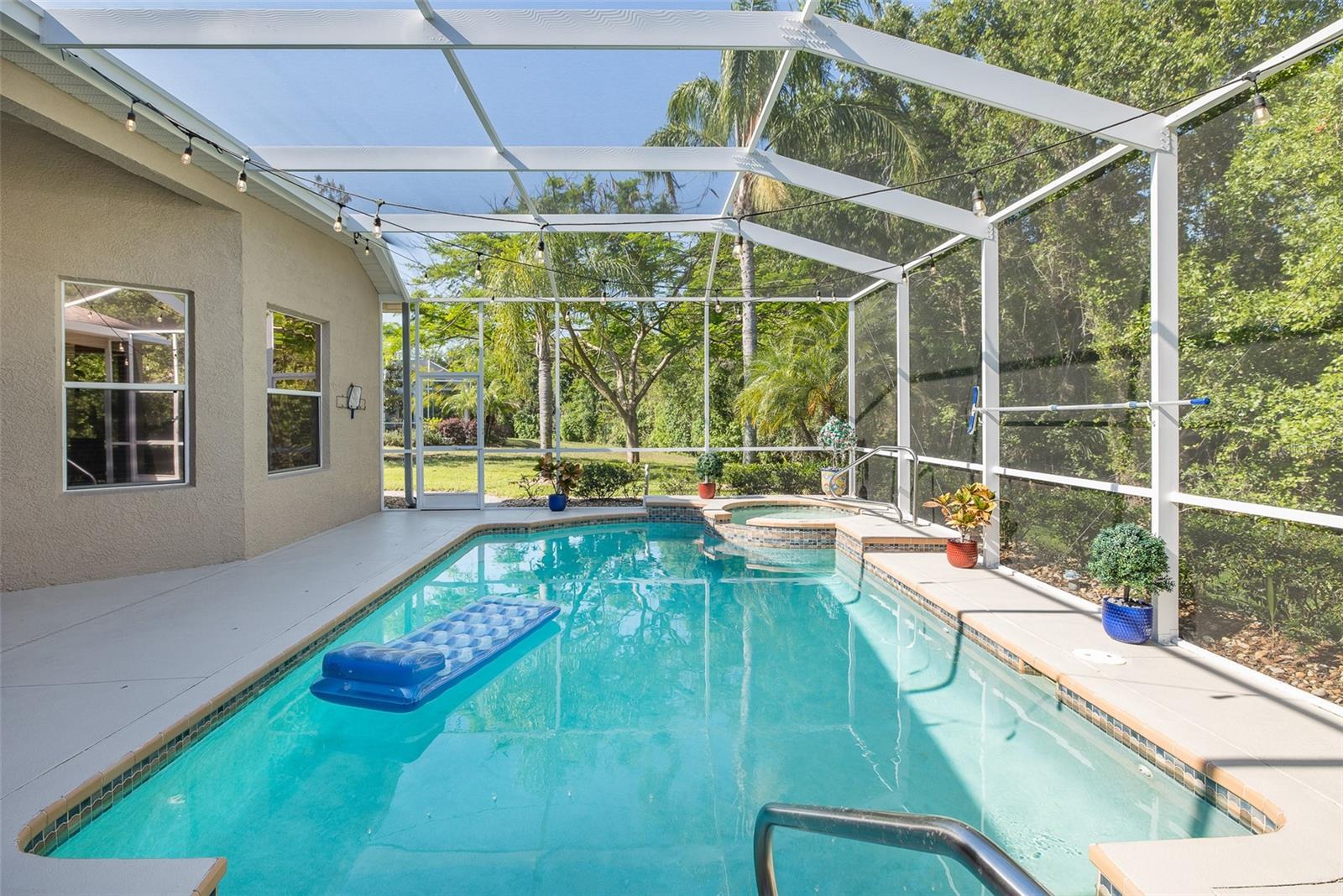 MAGNOLIA ESTATES - Residential