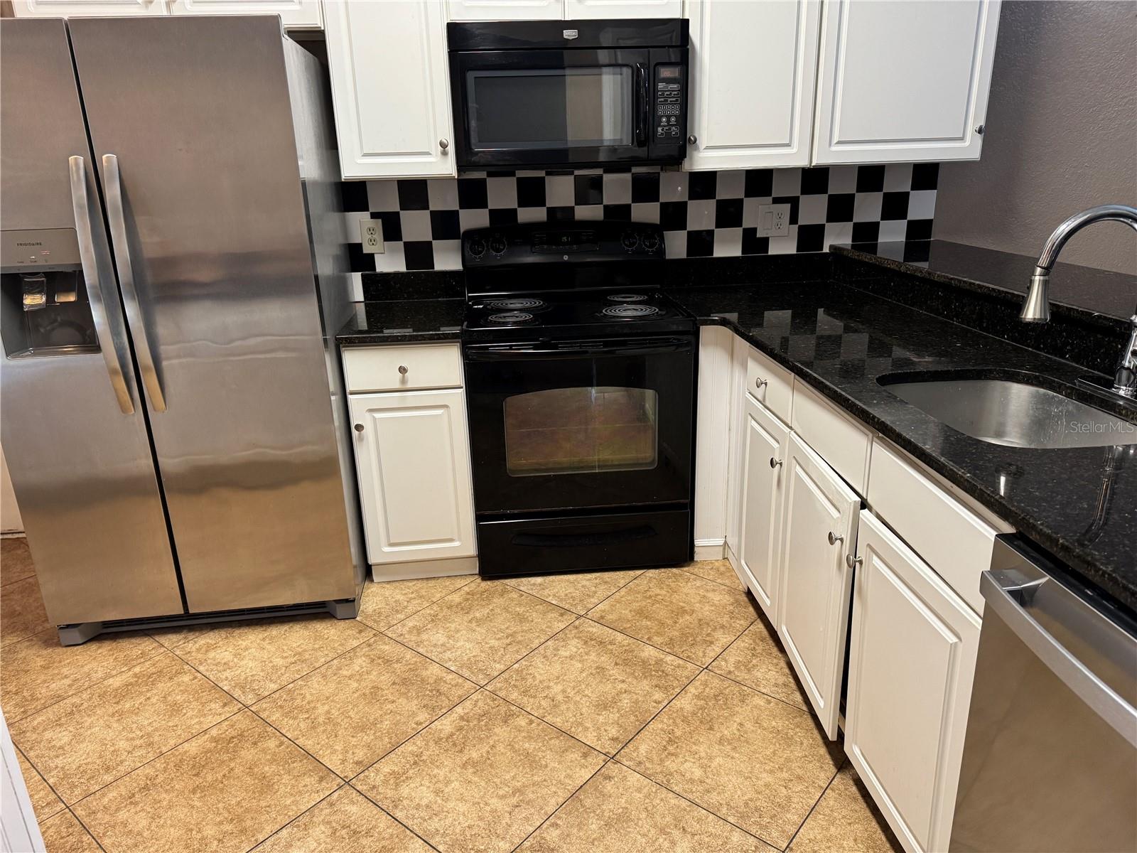 GATEWOOD UNIT 02 - Residential